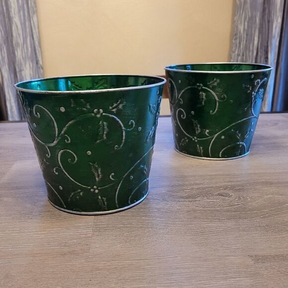 New Set of 2 Distressed Metallic Green and Silver Planters Christmas Holiday - Picture 1 of 6